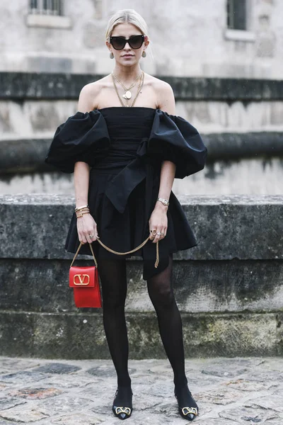 París Francia Marzo 2019 Traje Calle Caroline Daur Después Desfile — Foto de Stock