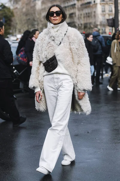 París Francia Marzo 2019 Traje Calle Julie Pelipas Después Desfile —  Fotos de Stock