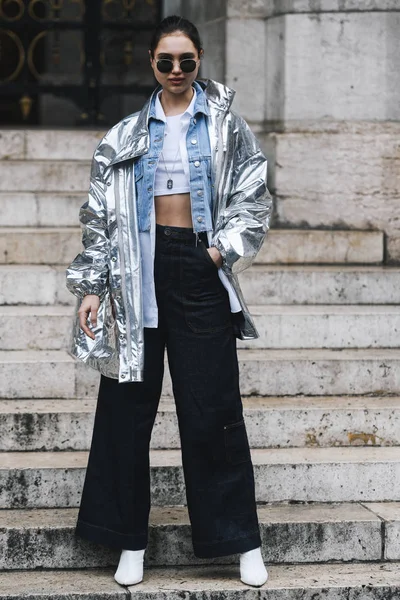 Paris Frankreich März 2019 Streetstyle Outfit Modische Person Nach Einer — Stockfoto