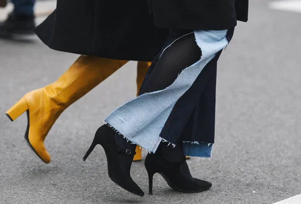 Milán Italia Febrero 2019 Detalle Botas Estilo Calle Después Desfile —  Fotos de Stock