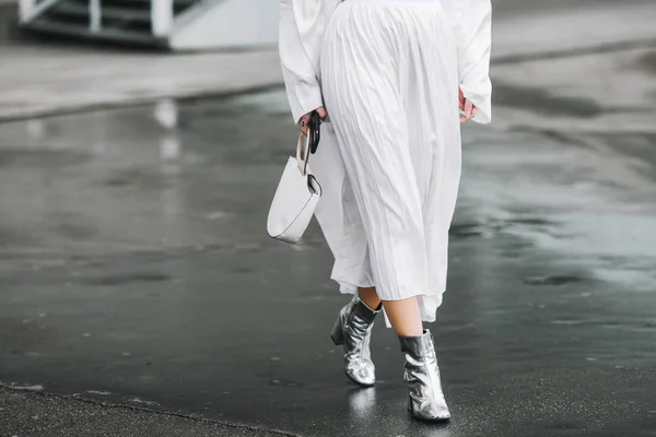 法国巴黎 2019年3月4日 街头时尚服装 巴黎时装周期间的时装秀后 Pfwfw19 — 图库照片