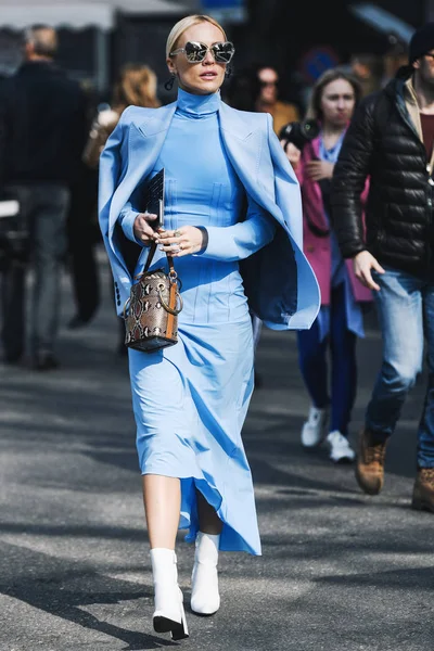 Milán Italia Febrero 2019 Street Style Outfit Antes Desfile Moda — Foto de Stock