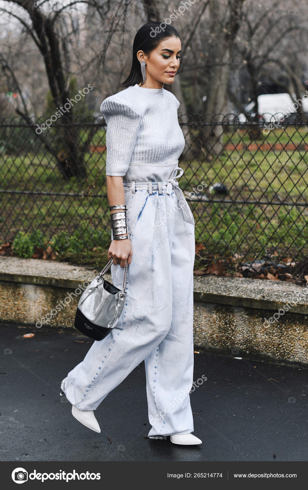 Paris France March 2019 Street Style Outfit Camila Coelho Fashion – Stock  Editorial Photo © AGCreativeLab #265214774