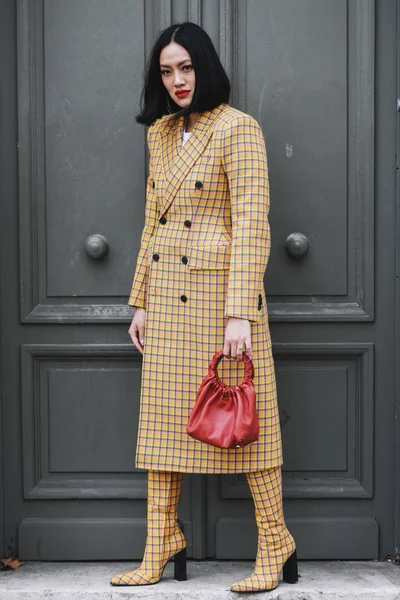 París Francia Marzo 2019 Traje Calle Tiffany Hsu Después Desfile —  Fotos de Stock