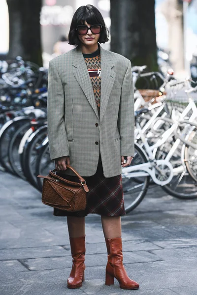 Milan Olaszország Február 2019 Street Style Influencer Maria Bernad Után — Stock Fotó