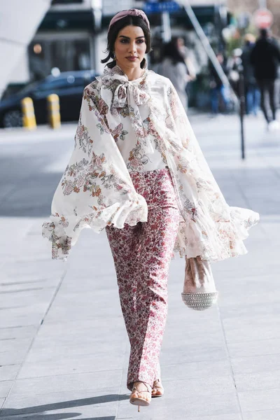 París Francia Marzo 2019 Traje Calle Camila Coelho Después Desfile — Foto de Stock