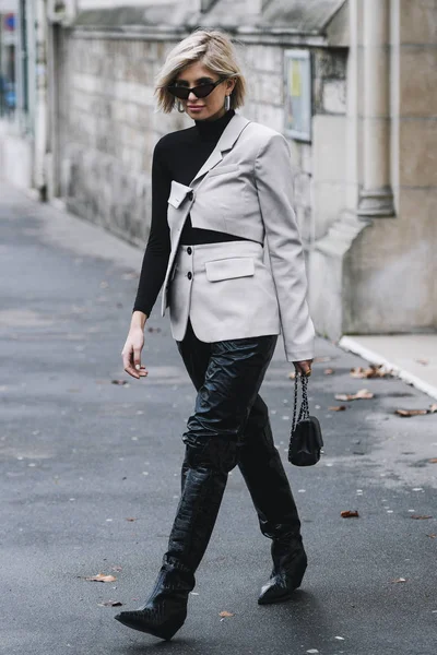 Parijs Frankrijk Maart 2019 Street Style Outfit Xenia Adonts Een — Stockfoto