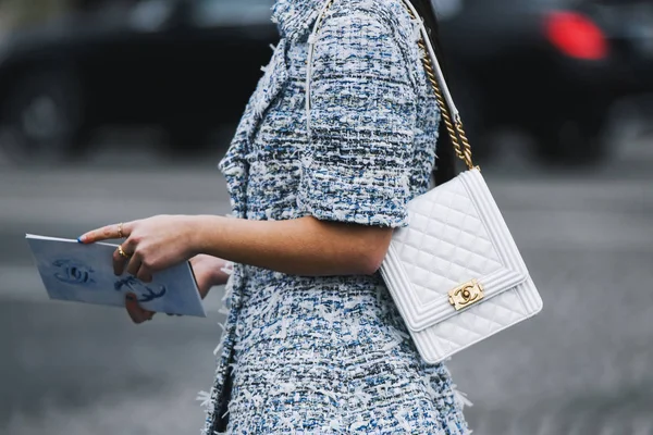 October 2018 Paris France Fashionable Girl Wearing Chanel Bag Fashion –  Stock Editorial Photo © AGCreativeLab #242608520