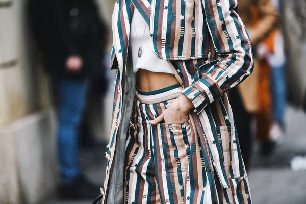 フランス 2019 ストリートスタイルの衣装 パリファッションウィーク中のファッションショーの前に Pfwfw19 — ストック写真