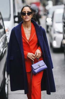 Milano, İtalya - 23 Şubat 2019: Milano Moda Haftası'nda bir defileden sonra Sokak stili Influencer Tamara Kalinic - Mfwfw19