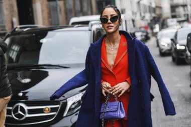 Milano, İtalya - 23 Şubat 2019: Milano Moda Haftası'nda bir defileden sonra Sokak stili Influencer Tamara Kalinic - Mfwfw19