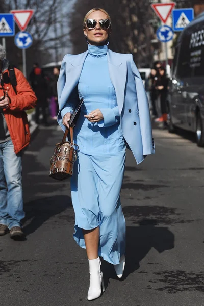 Milán Italia Febrero 2019 Street Style Outfit Antes Desfile Moda — Foto de Stock