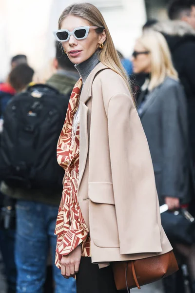 Milan Italy February 2019 Street Style Outfit Models Bloggers Influencers — Stock Photo, Image