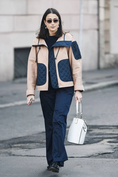 Milán Italia Febrero 2019 Street Style Outfit Antes Desfile Moda —  Fotos de Stock