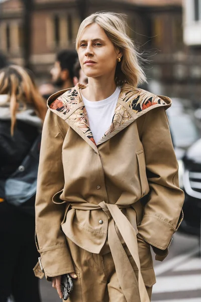 Milán Italia Febrero 2019 Influencer Linda Tol Antes Desfile Moda — Foto de Stock