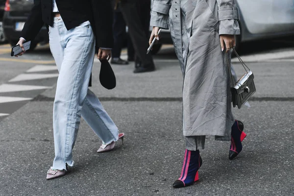 Milan Italië Februari 2019 Streetstyle Outfits Detail Voor Een Modeshow — Stockfoto