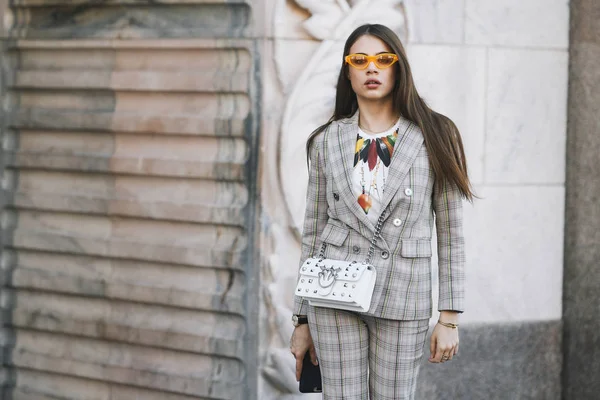 Milaan Italië Februari 2019 Streetstyle Outfit Voor Een Modeshow Tijdens — Stockfoto