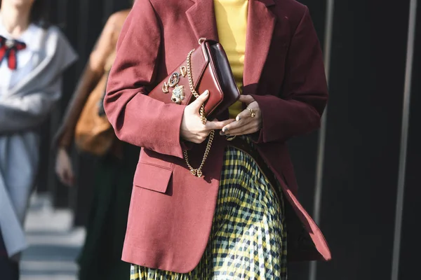 Milán Italia Febrero 2019 Street Style Mujer Vestida Con Gucci — Foto de Stock