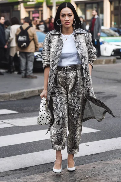 Milán Italia Febrero 2019 Street Style Model Tiffany Hsu Después — Foto de Stock