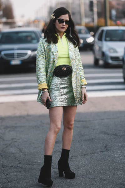 Milan Italië Februari 2019 Streetstyle Outfits Modellen Bloggers Influencers Voor — Stockfoto
