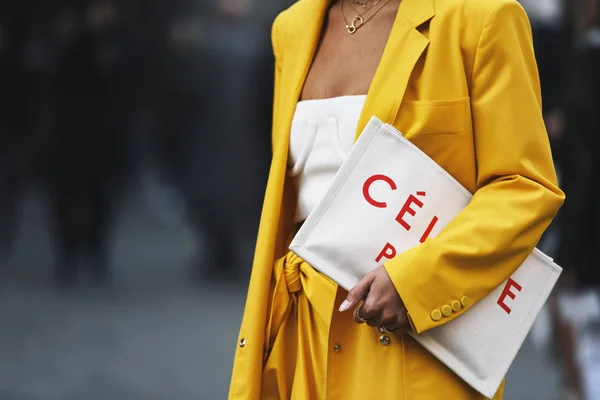 Milão Itália Fevereiro 2019 Estilo Rua Detalhe Uma Bolsa Celine — Fotografia de Stock