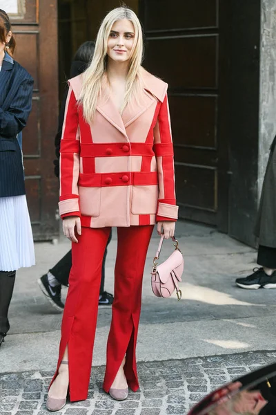 Милан Италия Февраля 2019 Года Street Style Outfit Перед Модным — стоковое фото