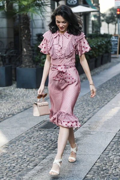 Milán Italia Febrero 2019 Street Style Outfit Después Desfile Moda — Foto de Stock
