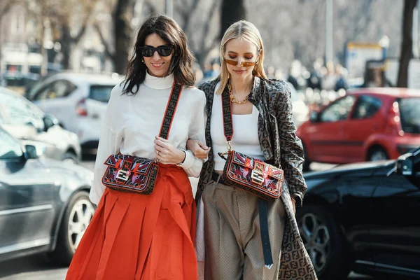 Milán Italia Febrero 2019 Street Style Mujer Vestida Con Fendi —  Fotos de Stock