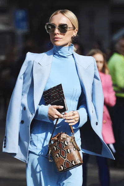 Mailand Italien Februar 2019 Streetstyle Outfit Vor Einer Modenschau Während — Stockfoto