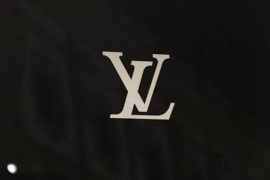 Milan, İtalya - 13 Ocak 2020: Louis Vuitton logosu