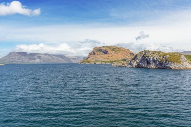 Forvik gelen feribot için Tjotta ile Mindvangen ve Tro arasında gezinme