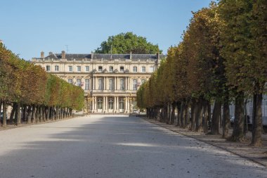 Hükümet Sarayı Nancy kariyer Meydanı'na yaklaşıyor