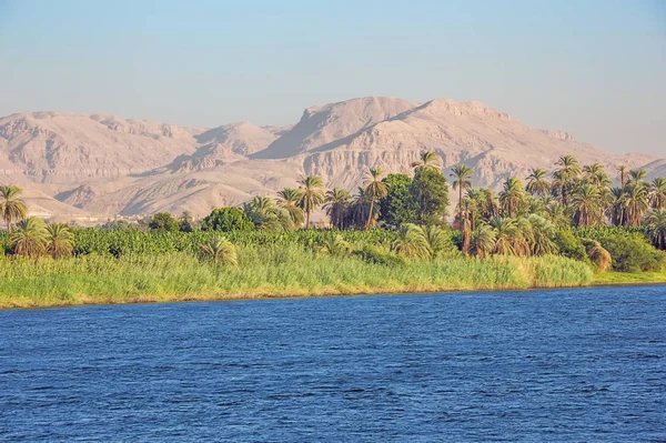 Desert Mountains Close Nile Valley Nagaa Muhdat — Stock Photo, Image