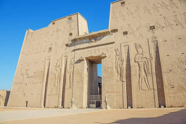Vista General Entrada Del Templo Horus Edfu —  Fotos de Stock