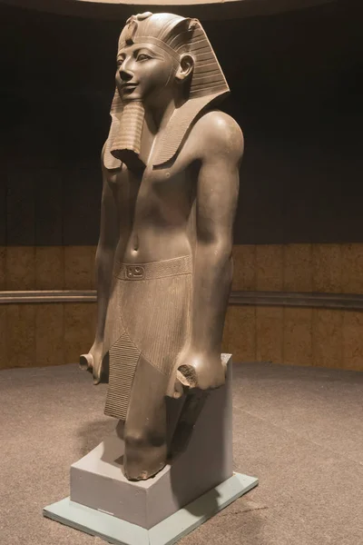 Луксор Египт Октября 2018 Года Закрытие Статуи Тутанхамона Iii Музее — стоковое фото