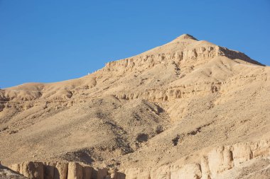 Krallar Vadisi'ni çevreleyen dağlar