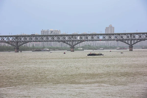 Most Rzeczny Jangcy Rozciągający Się Przez Rzekę Nanjing — Zdjęcie stockowe