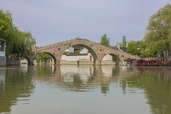 Szerkesztőség Suzhou Jiangsu China 2019 Április Shantang Híd Mellett Haladva — Stock Fotó