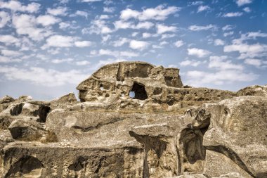 Mağaralar antik insanların