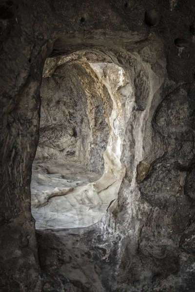 Внутри пещер — стоковое фото
