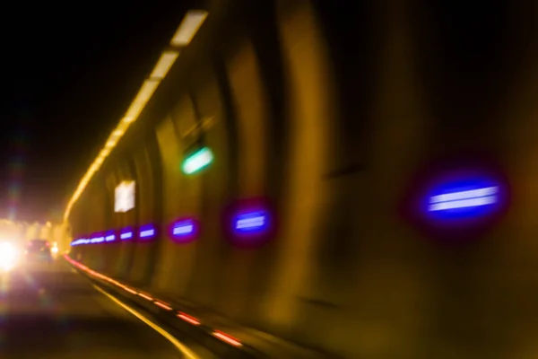 Движение по тоннелю — стоковое фото