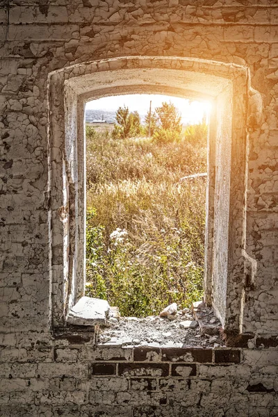Вид зі старого вікна — стокове фото