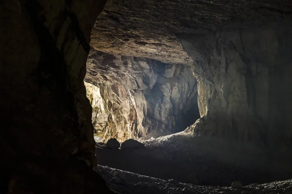 Terk edilmiş kireçtaşı ADIT