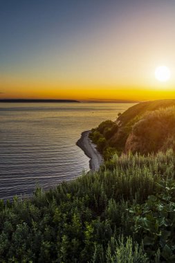 Akşam gün batımı Denizde