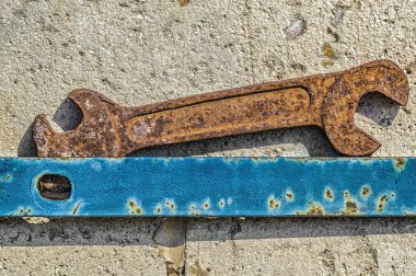 eski paslı anahtar