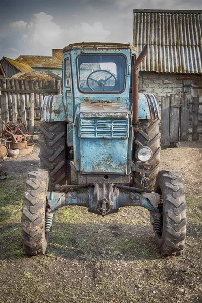 Un vieux tracteur — Photo
