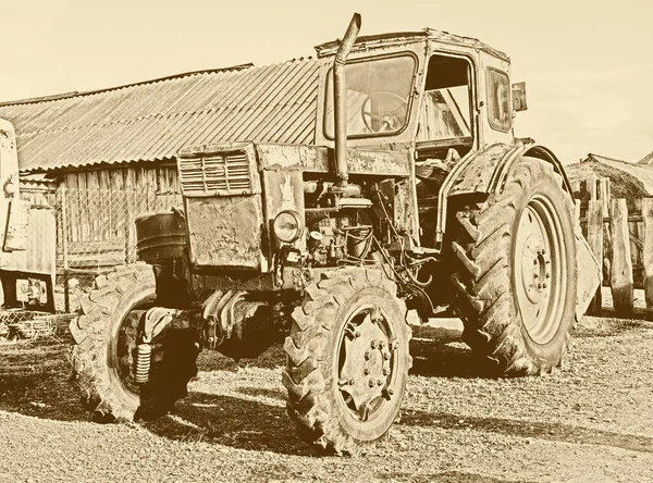 Egy öreg traktor. — Stock Fotó