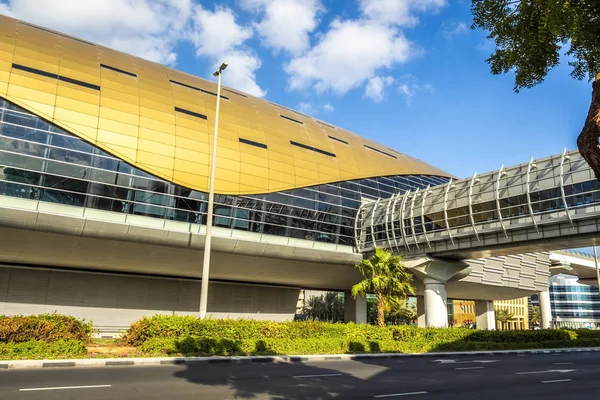 Dubai metro istasyonu