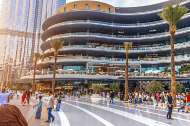 Dubai Mall dışında