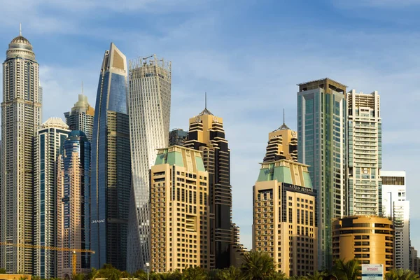 Dubai yüksek binaları — Stok fotoğraf
